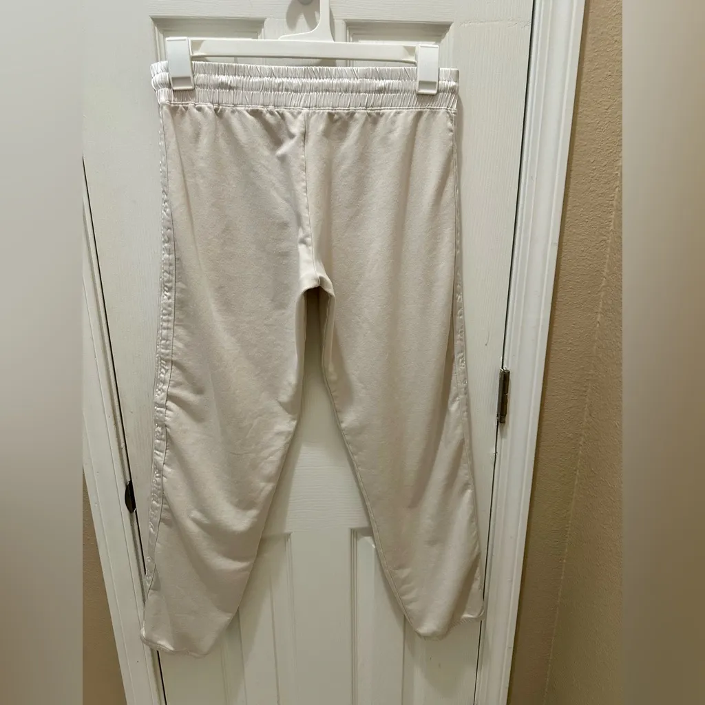 PJ HARLOW French terry jogger pants size Large cream satin trim - Image 2