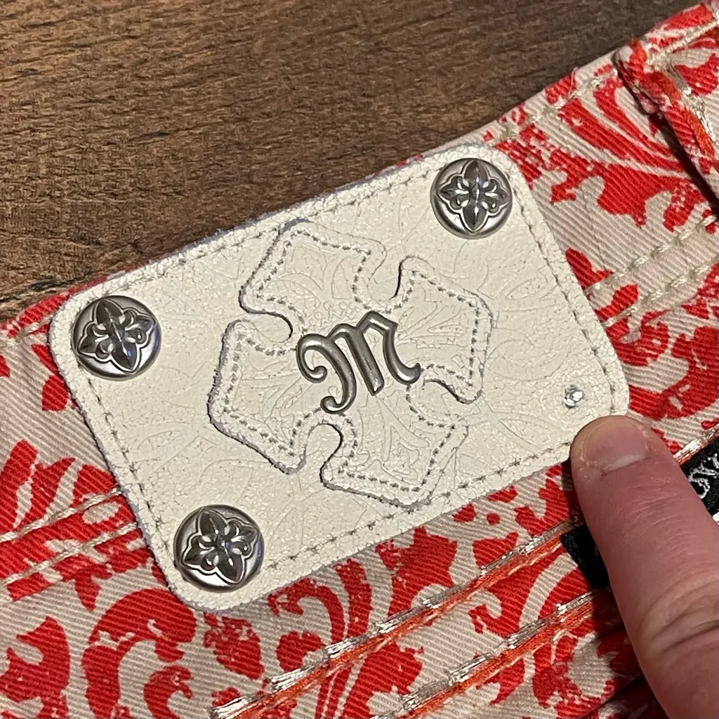 Miss Me Woman's Denim Cargo Paisley Printed Red & White Shorts Size 25 - Image 6