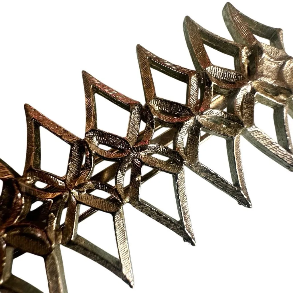 Vintage Expandable Metal Barrette – Geometric Silver - Image 2