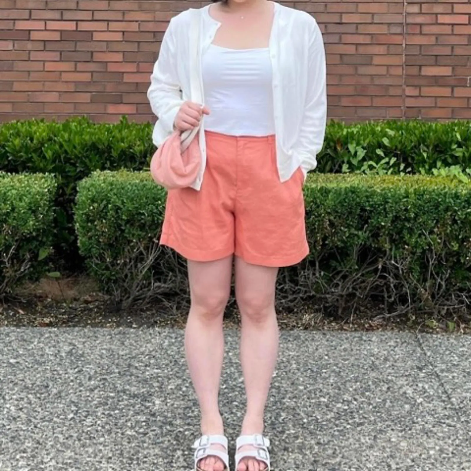 Uniqlo  Round Ultra Mini Bag Pink - Image 2