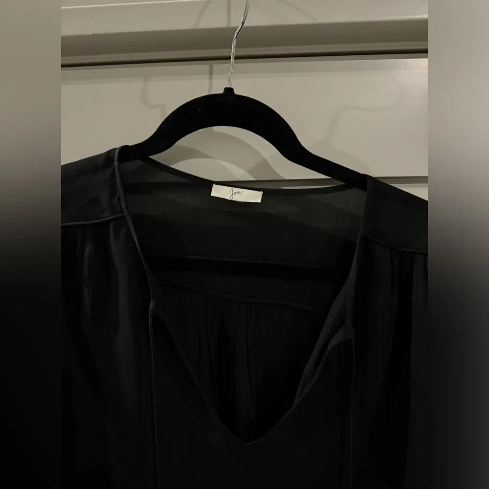 Women Silk Blouse.- Classy, sheer and great fit! Worn once- Small women’s! - Image 2