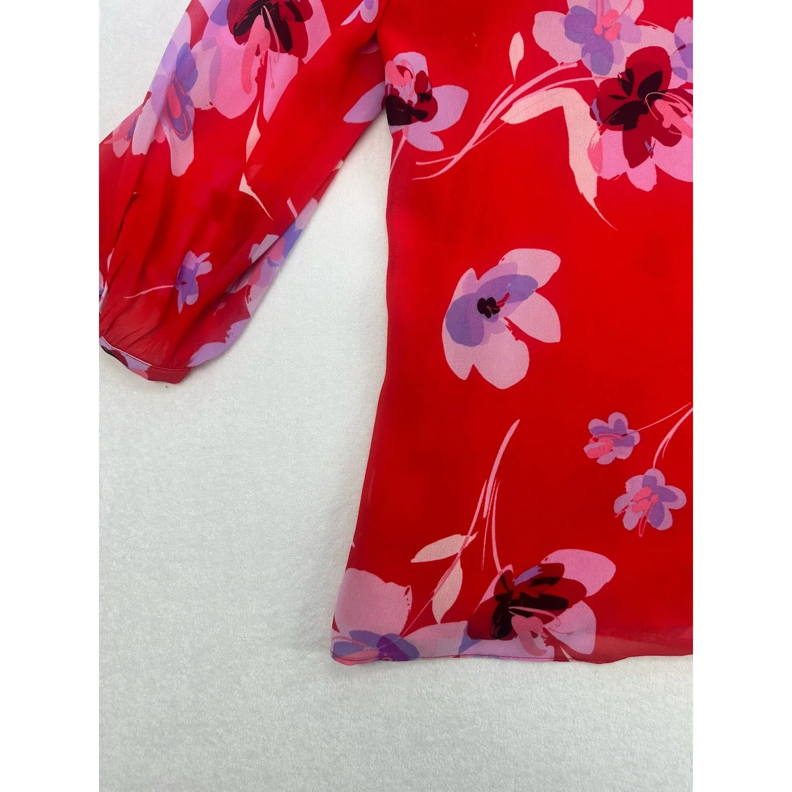 NWT Calvin Klein Button Down Red Floral Blouse - Size Medium - Image 8