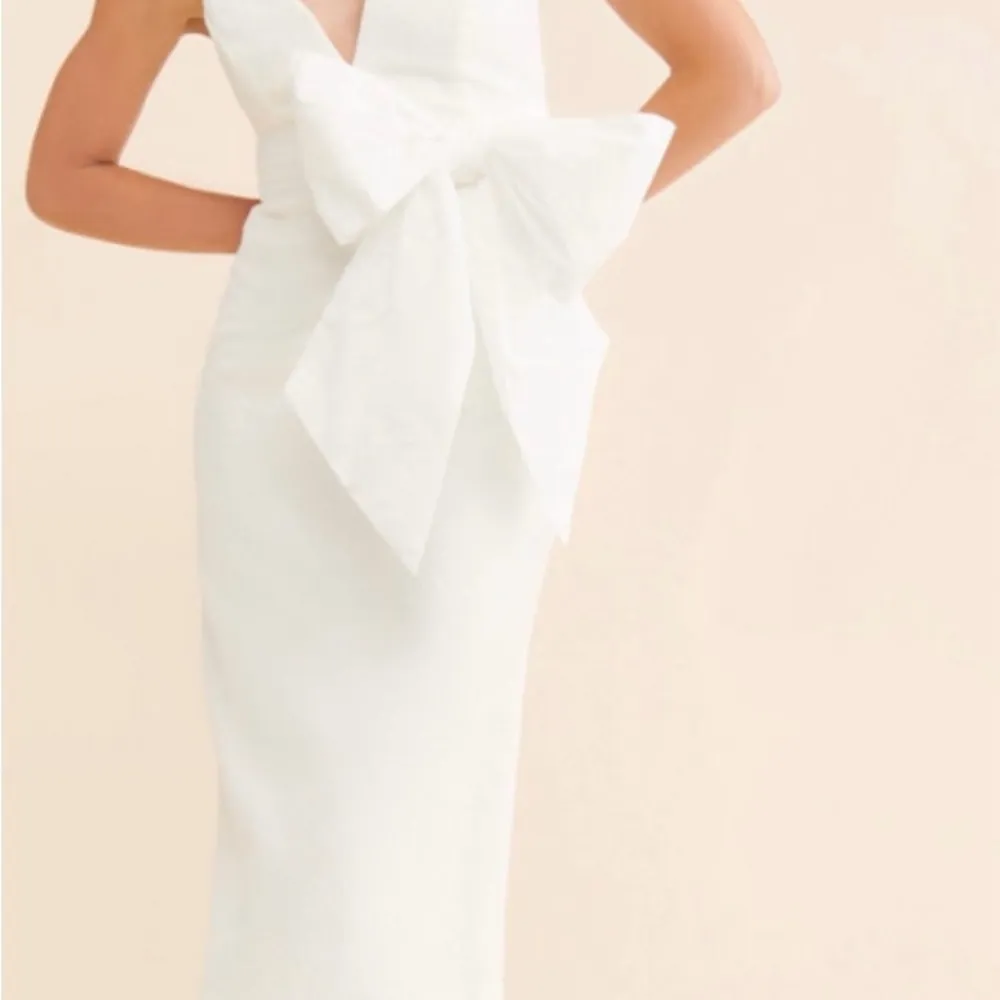 Brand new with tags Rebecca Vallance Genevieve Bow V-Neck Sheath Midi Dress - Image 2