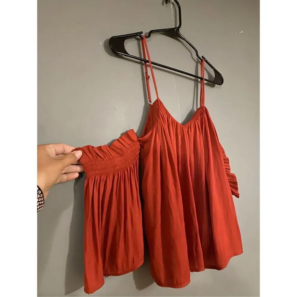 Gianni Bini Red Cold Shoulder Spaghetti Strap Top Size Large NWOT - Image 2