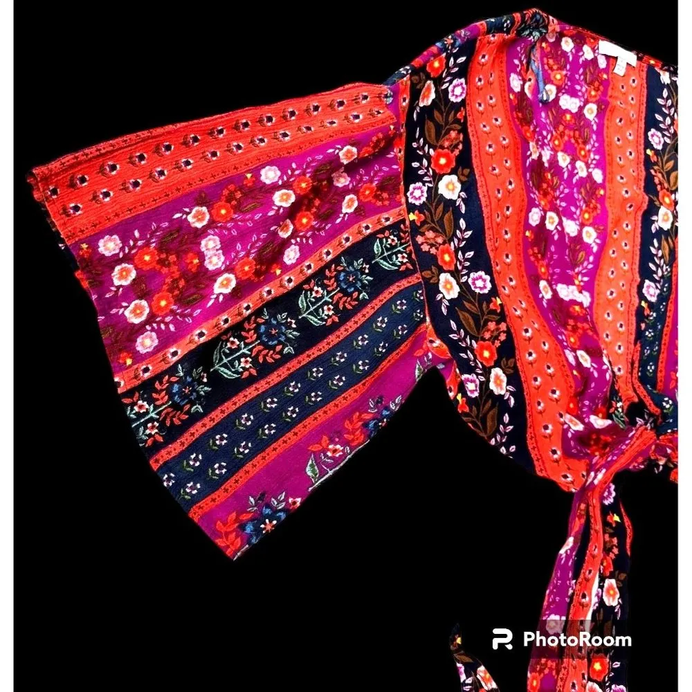 Patrons Of Peace Cropped Kimono Top Small  FLoral Front Ties Flare Sleev… - Image 5