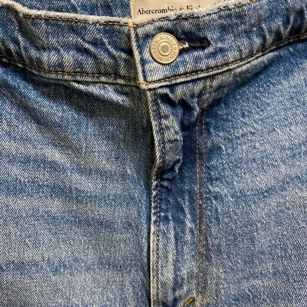 Blue The Mom Short High Rise Curve Love Size 20 - Image 4