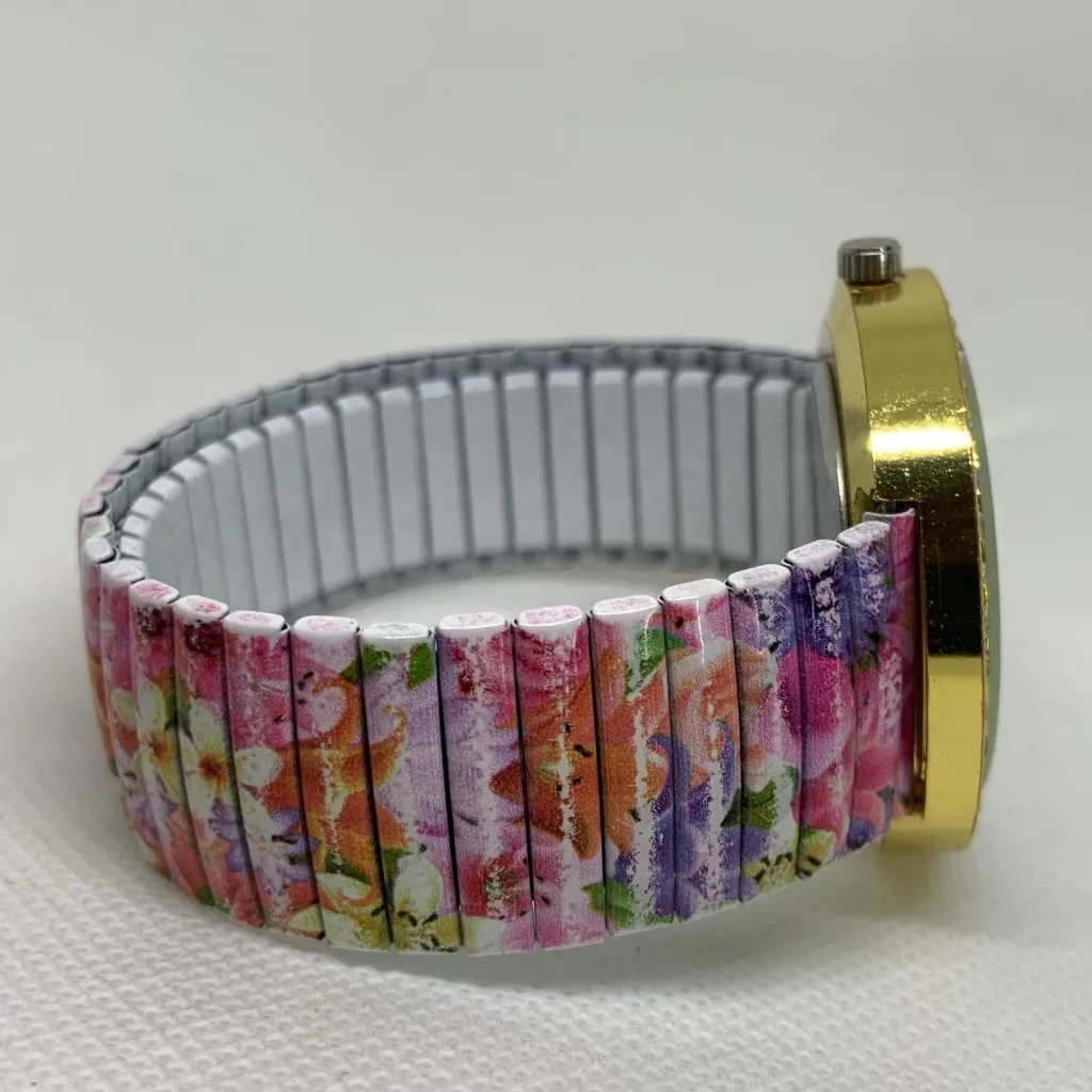 Women gold tone watch 39mm round rhinestones quart floral band 6.5” running - Image 5