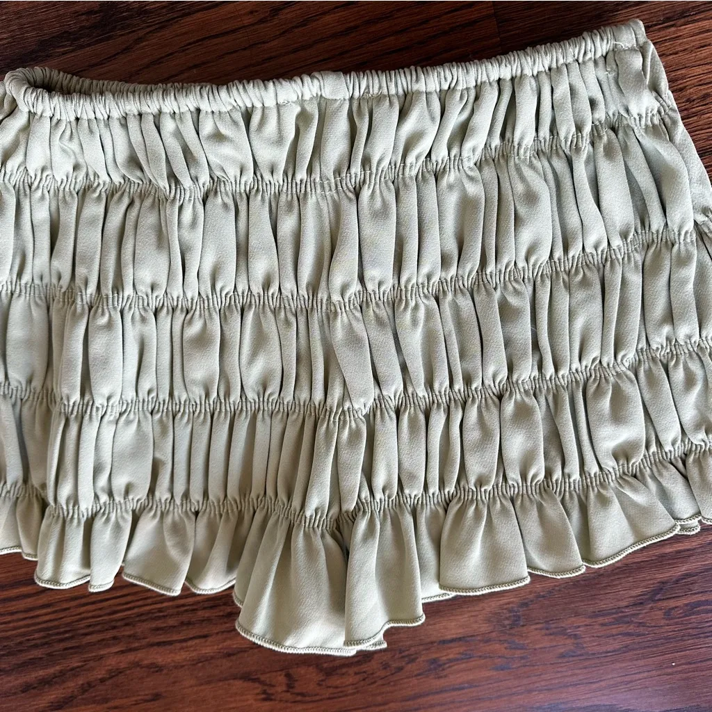 Princess Polly  Green Smocked short - Image 13