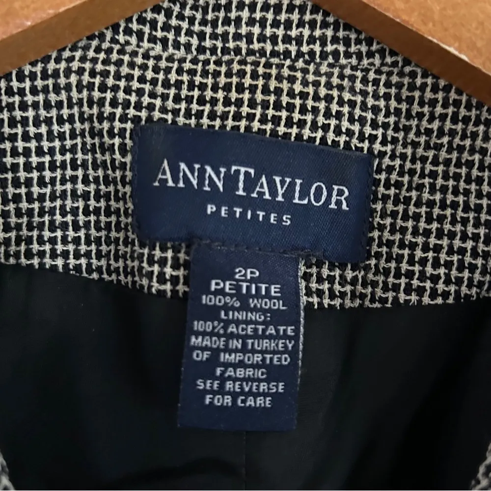 Ann Taylor Petites Black White Tweed Blazer Jacket Formal Office Business 2P - Image 2