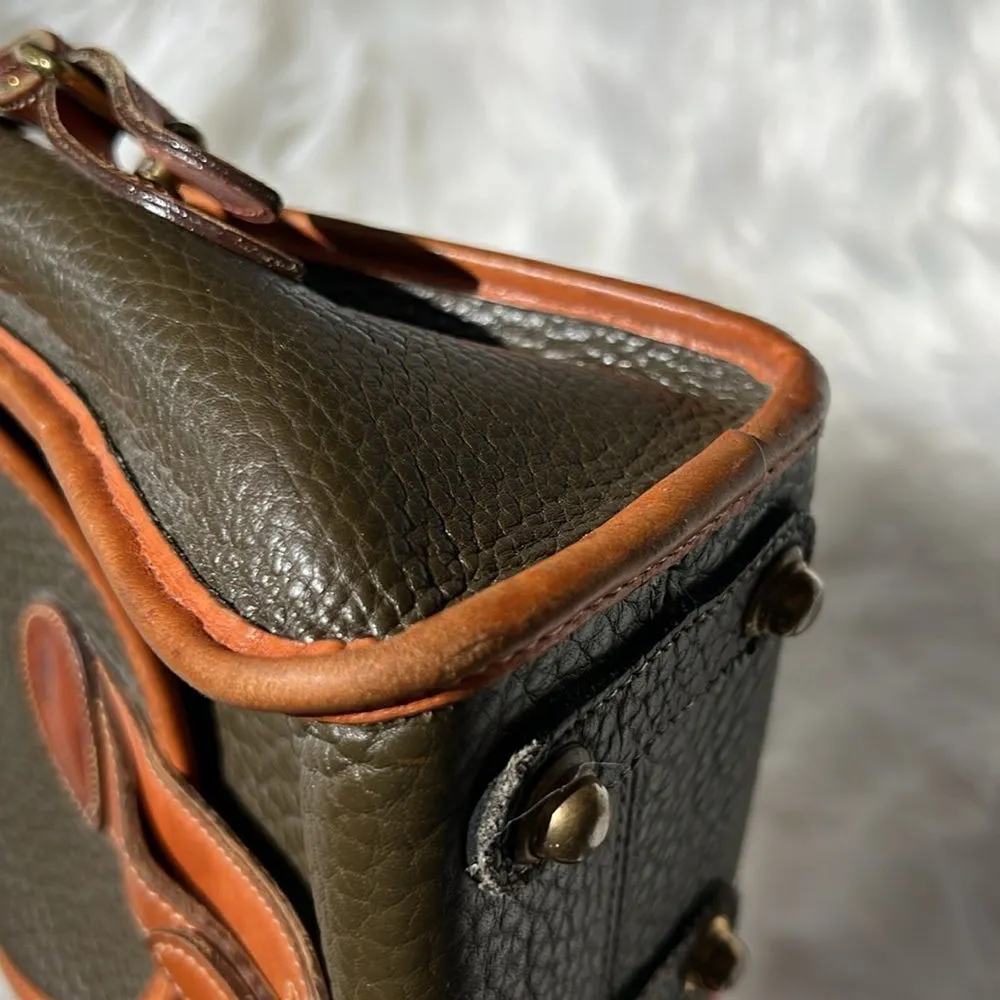 Dooney & Bourke vintage Equestrian/ Fisherman Core crossbody bag B89 - Image 12