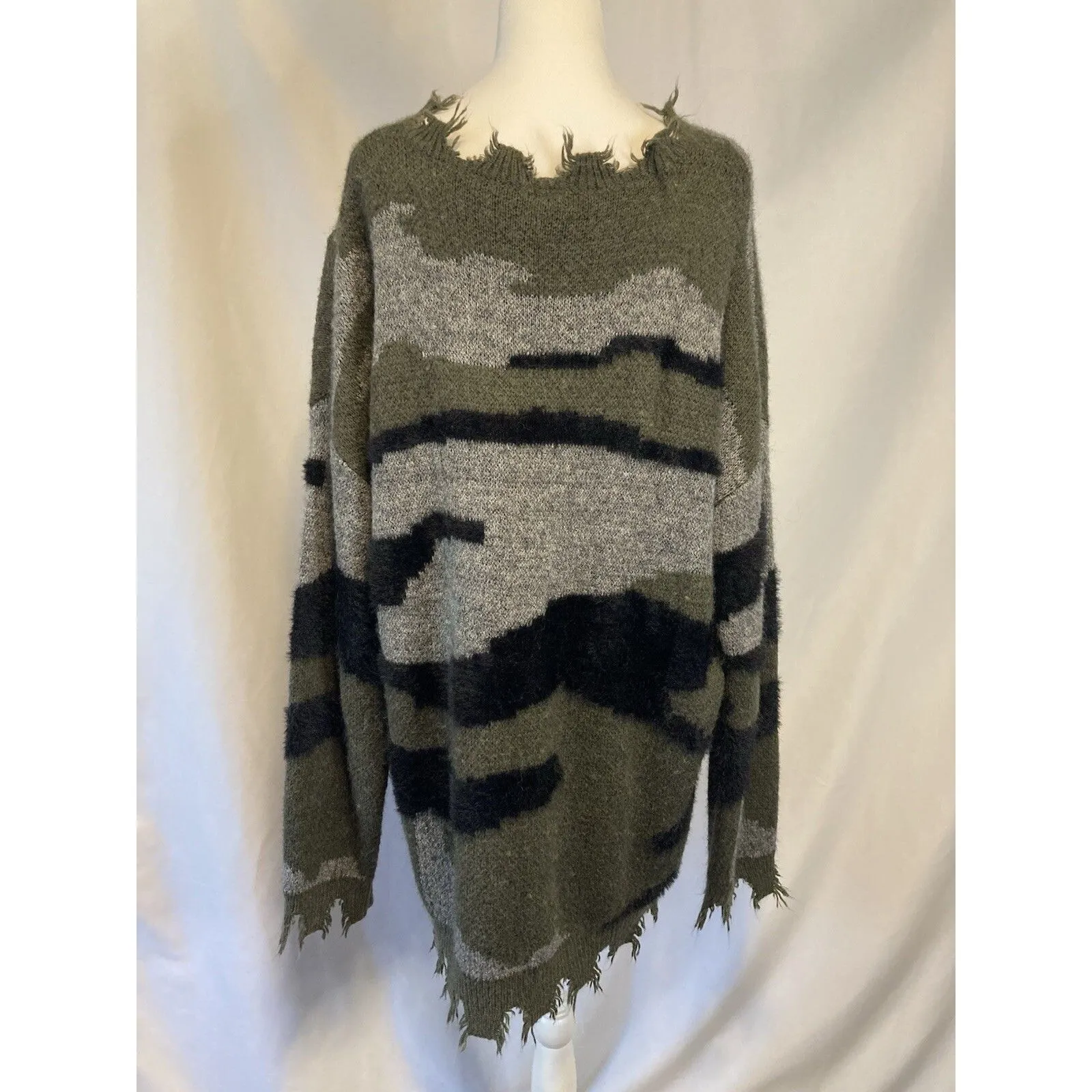 CY Fashion Oversized Camo Sweater 3XL Distressed Cozy Lagenlook Boho Tunic Army Size 3X - Image 4