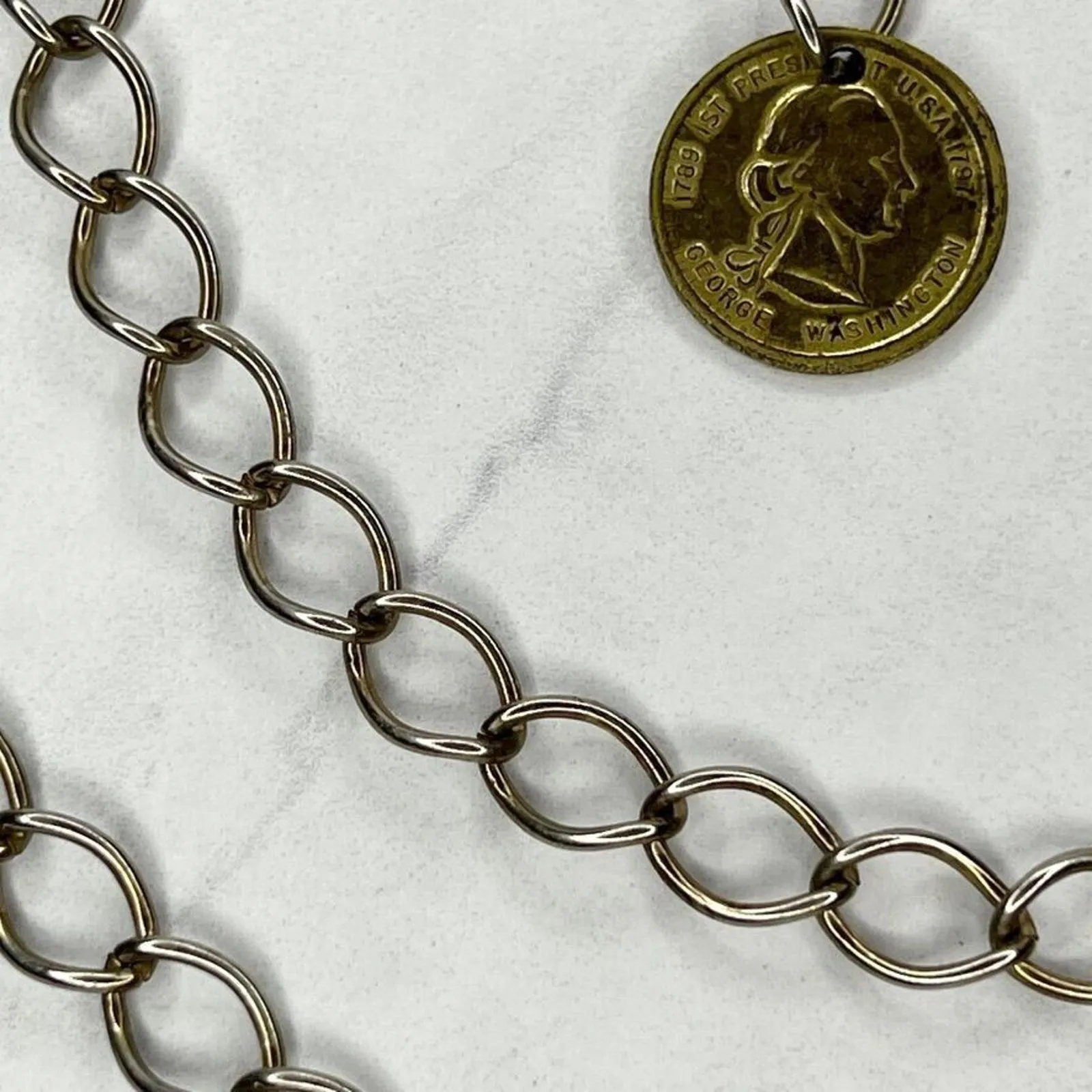 George Washington Coin Chain Belt Gold Tone Y2K Small (S) ✨ - Image 7
