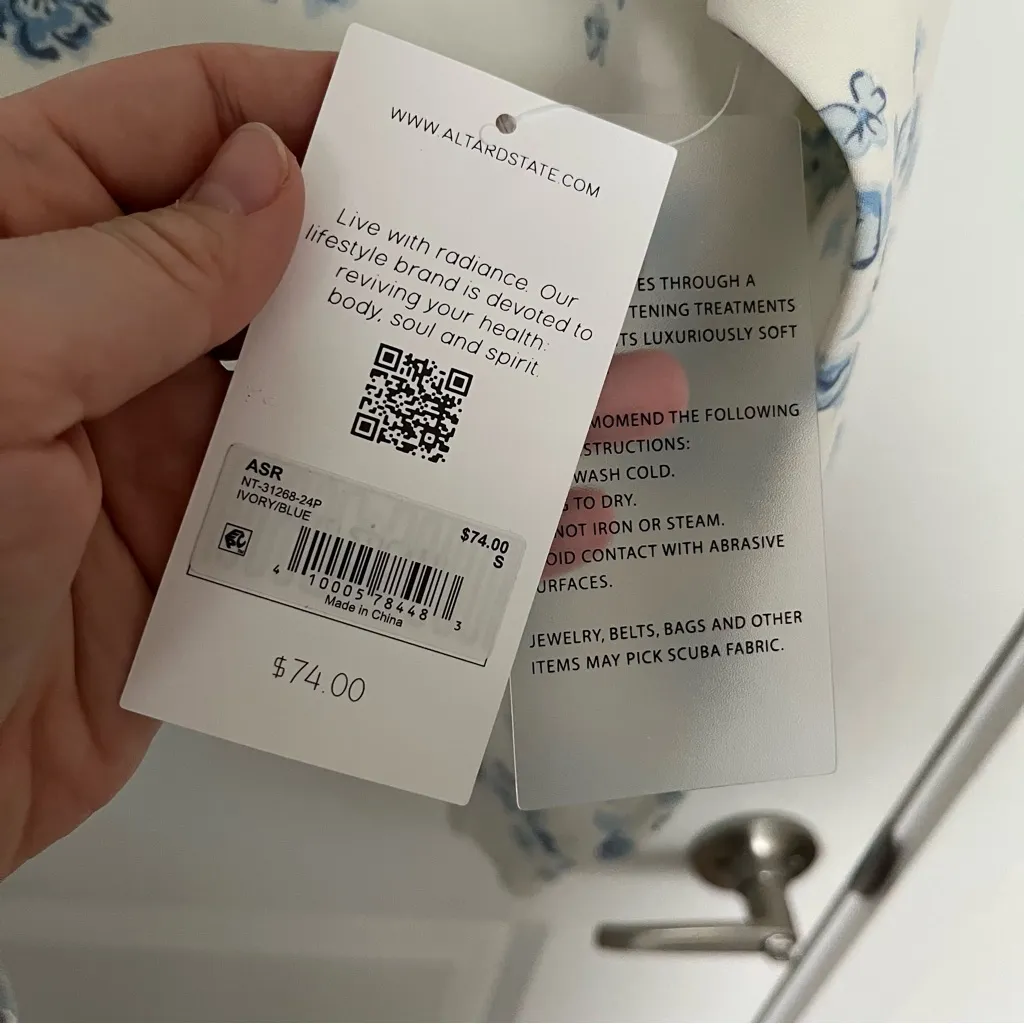 NEW Altar’d State AS Revival Blue Floral Super Soft Sweatshirt Size Small - Image 6