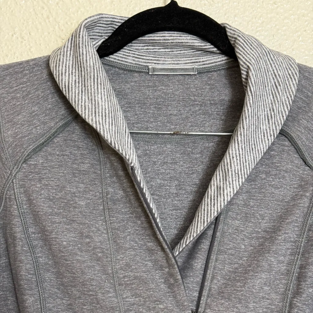 Lululemon Think Fast Pullover Slate Tonka Stripe Heathered Slate White size 4 - Image 8