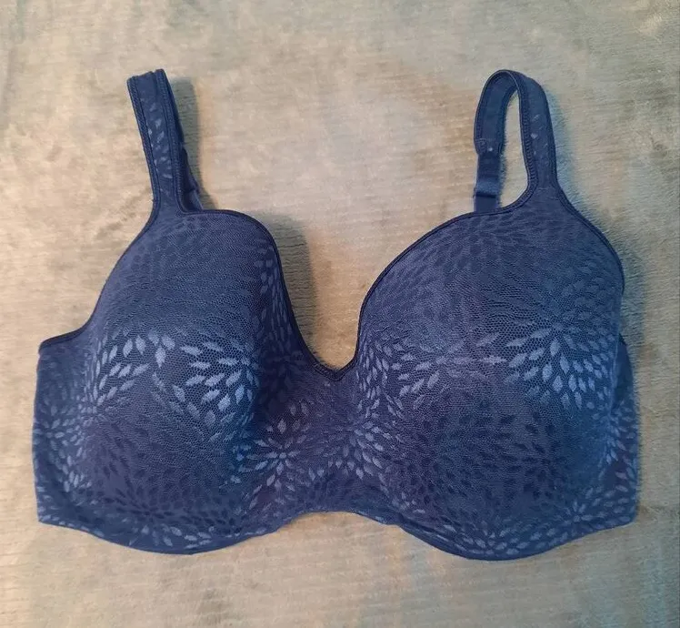 Playtex Womens Secrets Body Revelations Underwire Bra In The Navy Jacquard size - Image 1
