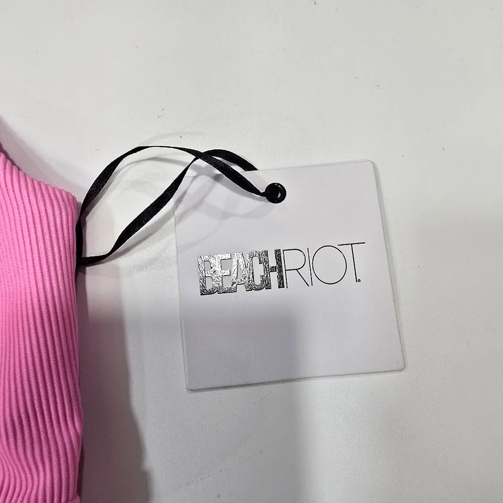 BEACH RIOT Ella Sports Bra in Prism Pink - Image 4