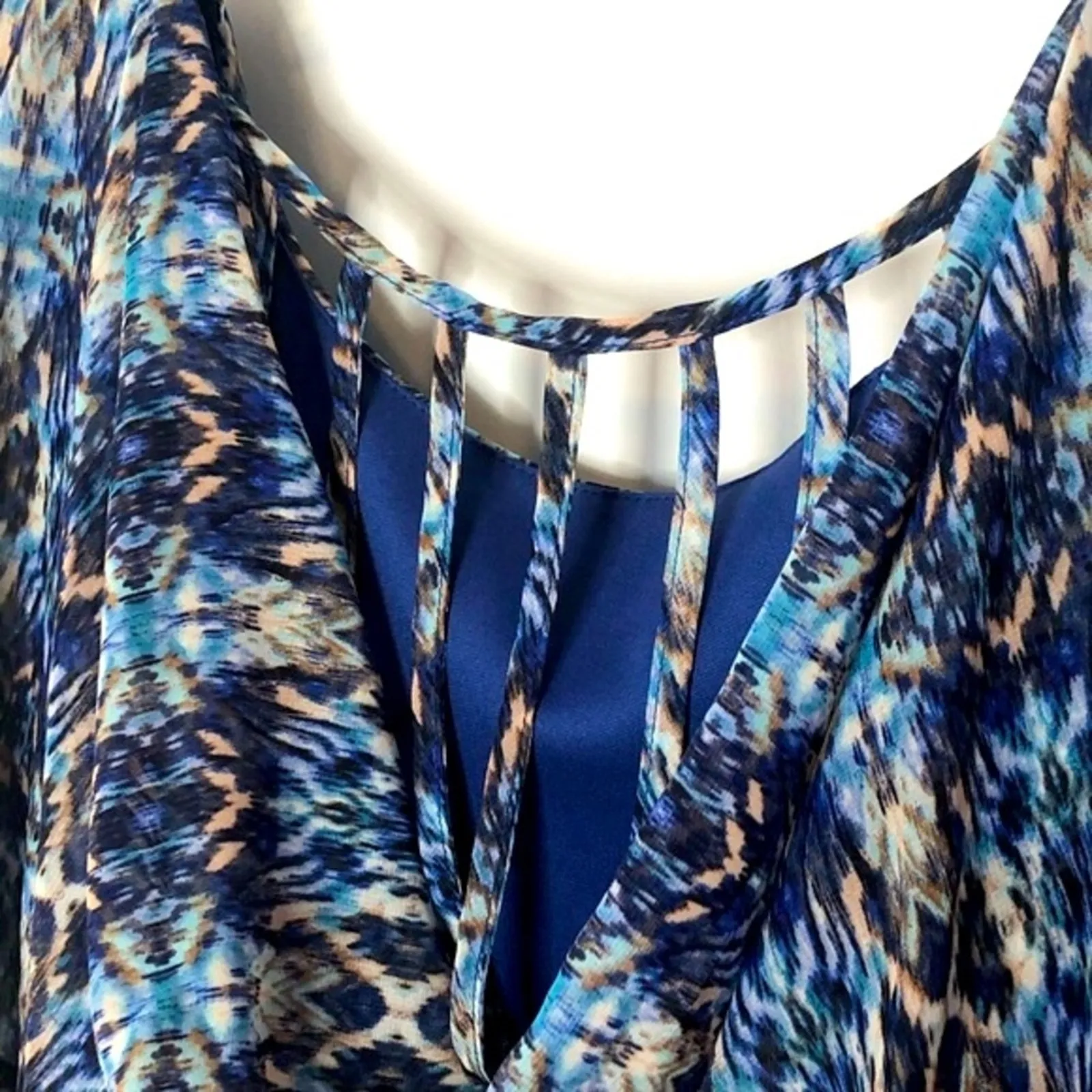 Cato Caged Back Belted Midi Blouson Dress Medium Blue Tan Cream Pattern - Image 15