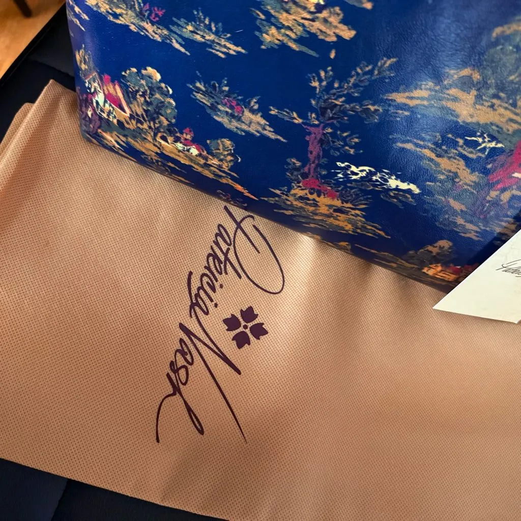 Patricia Nash Alessano Tote Kent Countryside Scenic Print Navy Leather NWT - Image 4