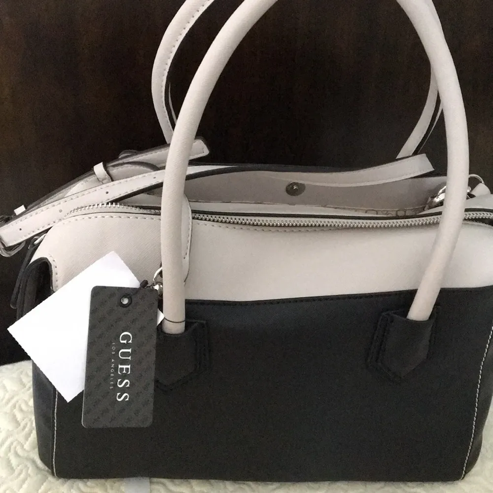 New Guess Saffiano KOTA Satchel CrossBody Black - Image 7