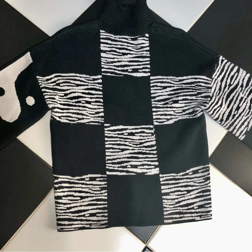 STAUD Zedd Abstract Yin Yang Zebra Balloon Sleeve Turtleneck Sweater Size Medium - Image 12