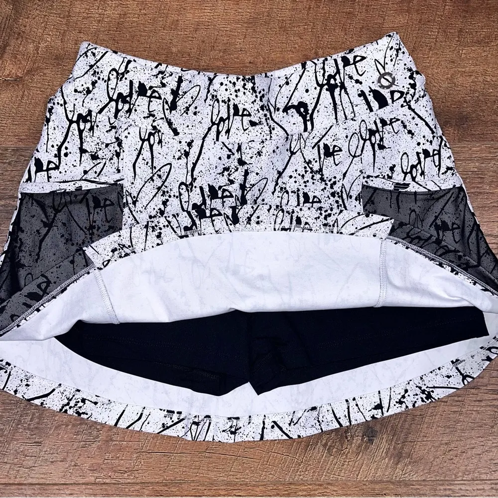 Blue Fish Tennis Skort White Size M - Image 7