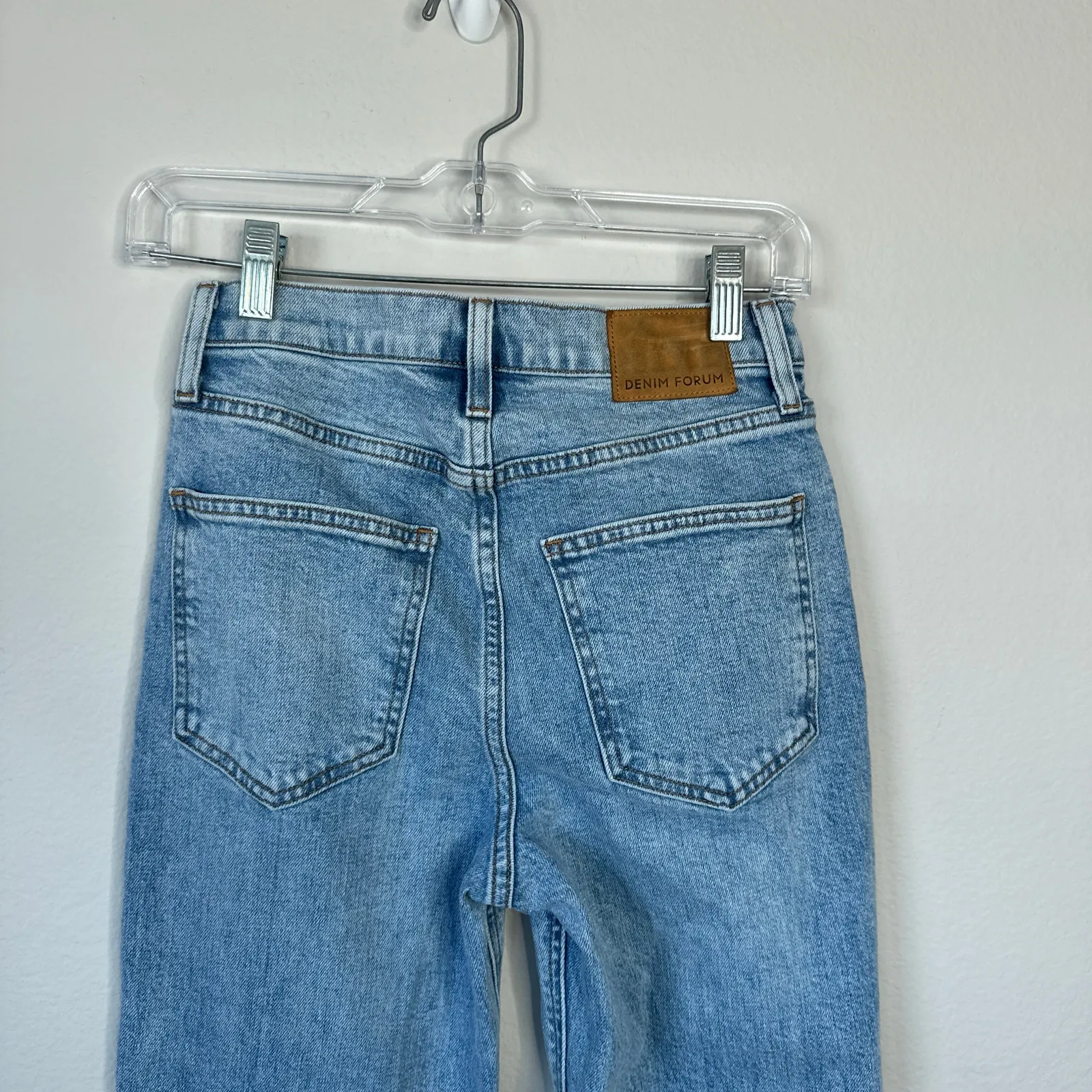 Aritzia DENIM FORUM The Arlo High Rise Straight Long Jeans Size 28L Light Wash - Image 9