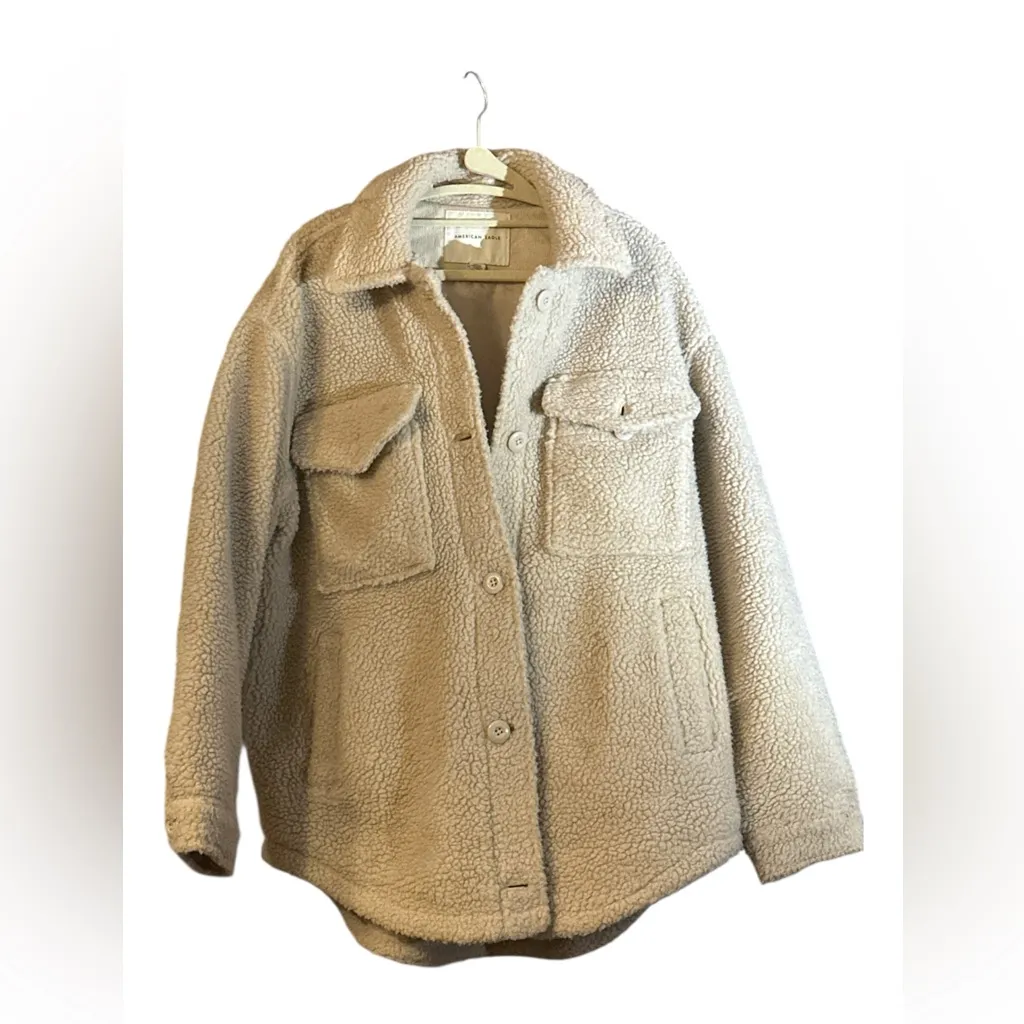 American Eagle  Ladies cream Sherpa Truckers Teddy bear jacket Sz M - Image 7