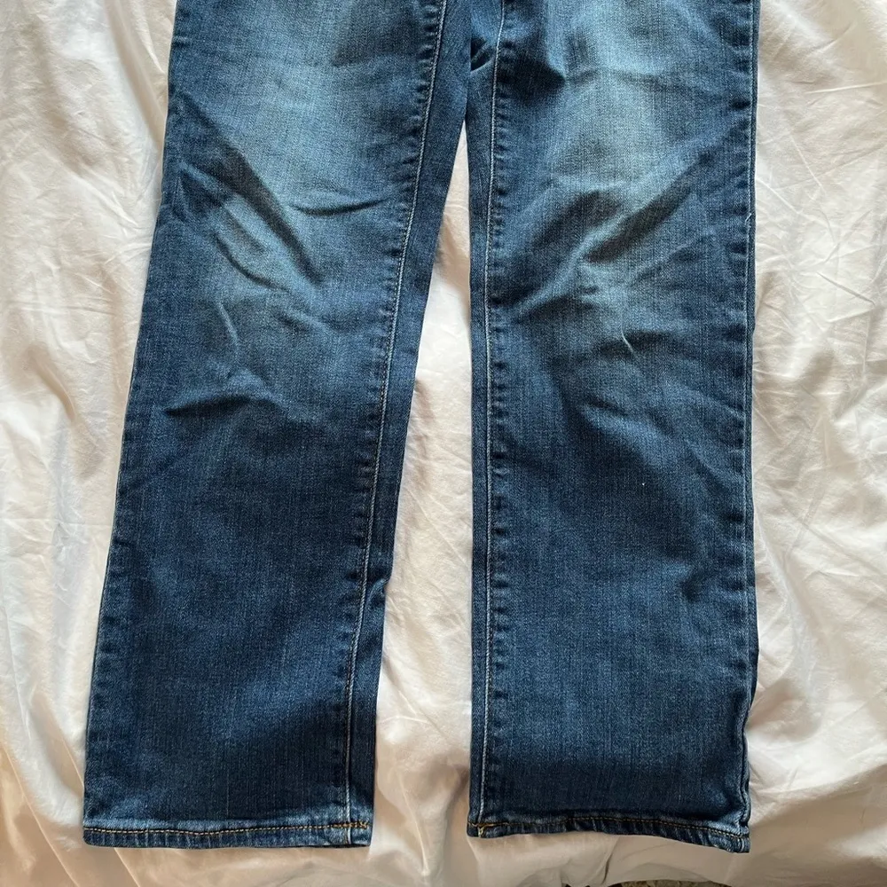 Like new: High rise slim straight jeans - Image 4