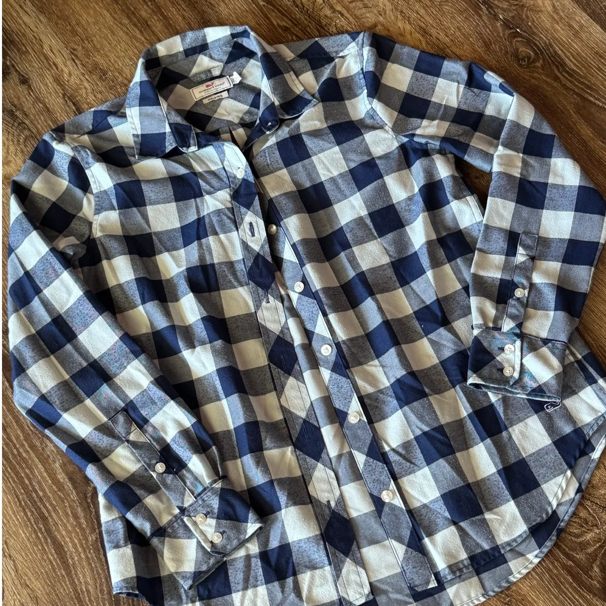 Vineyard Vines Womens Flannel Button Up Shirt Size 4 - Image 2