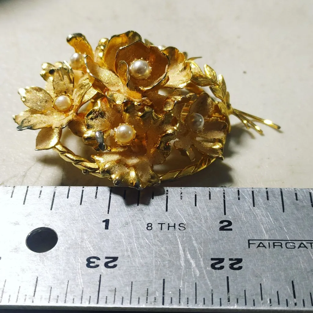 Gold Floral Brooch Vintage West Germany Faux Pearl Accents Made In Austria Size 2 - Image 3