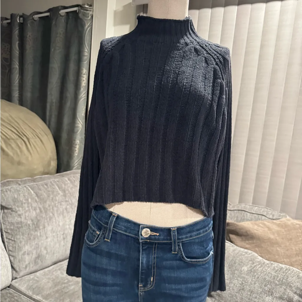 American Eagle Outfitters Dark Gray Turtleneck Sweater - Image 6