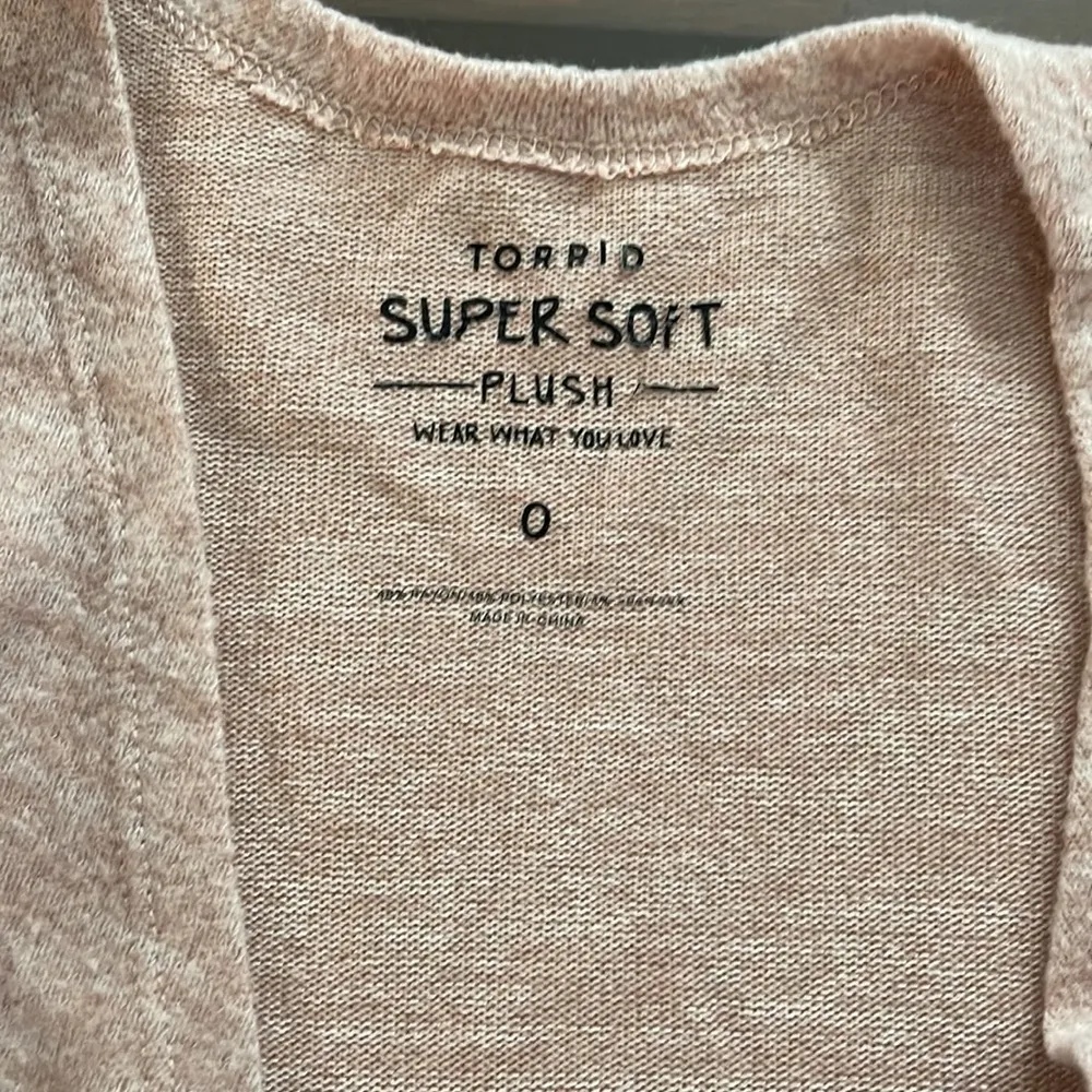 Torrid Super Soft Plush Pink Waterfall Drap Open Front Cardigan. - Image 2