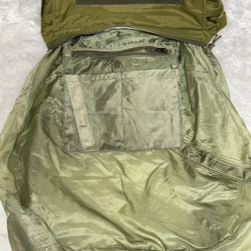 Large Nylon Tote/ Carryon Bag Green - Image 11