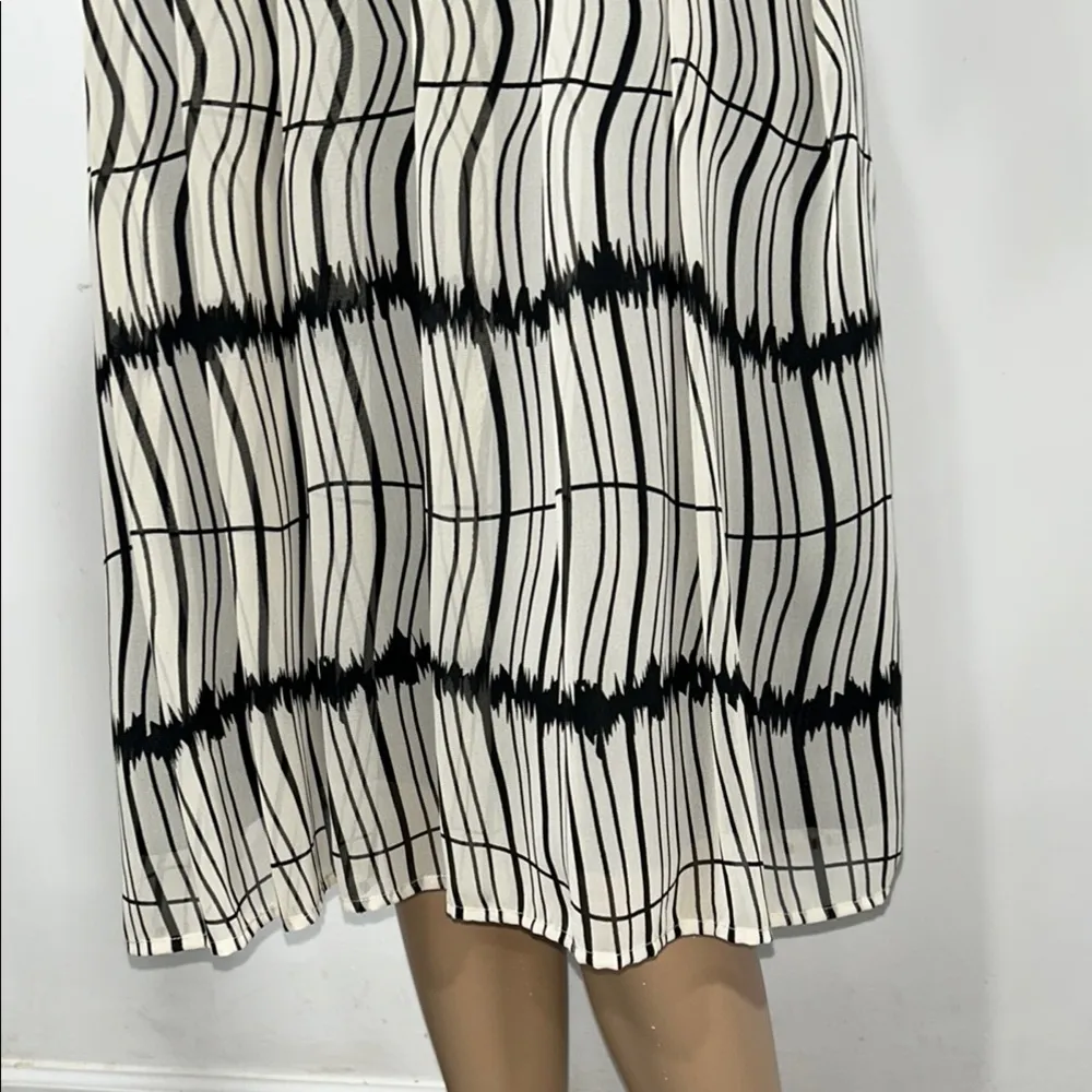 Double Zero Elegant Black and White Striped Dress - Image 3