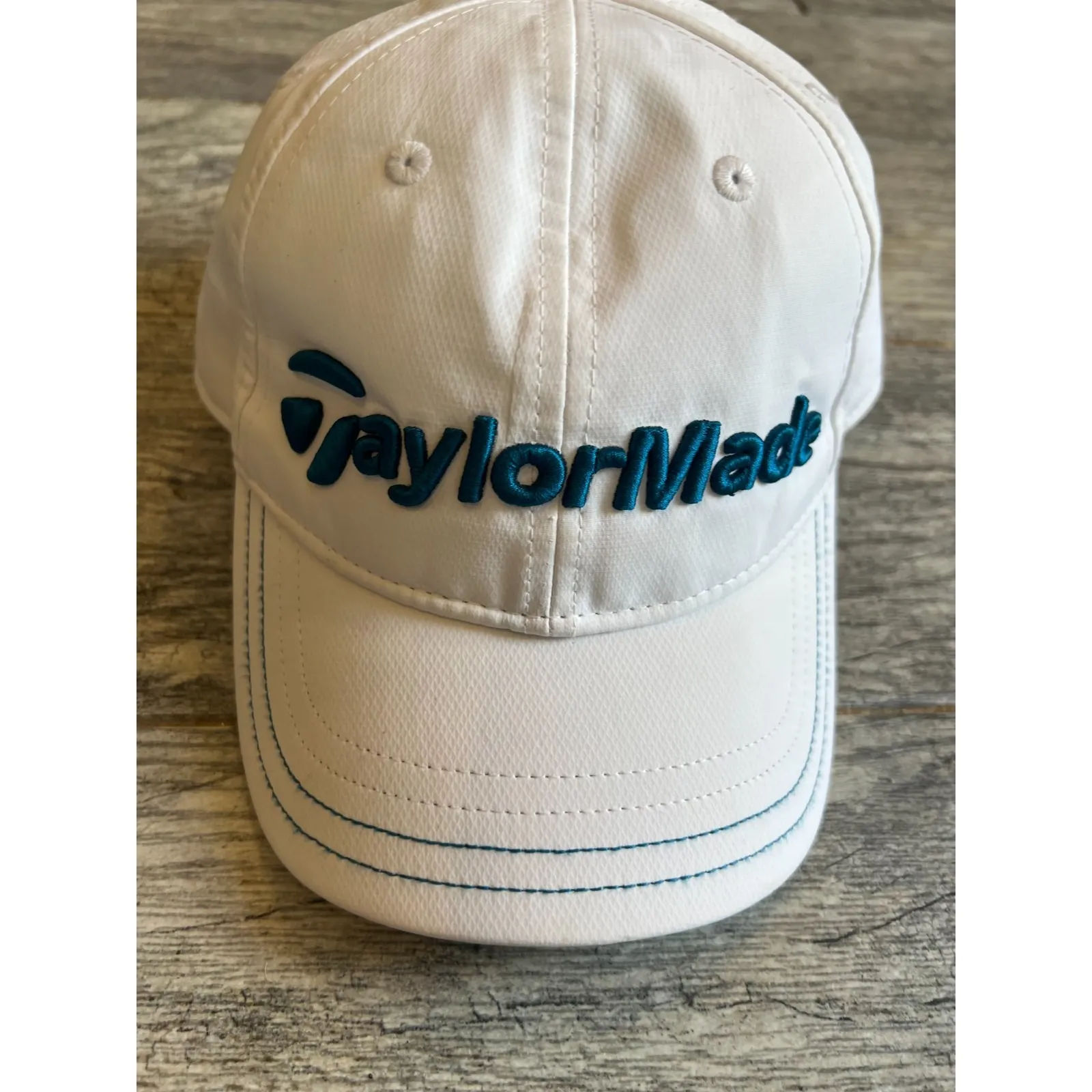 TaylorMade Baseball Cap Golf Hat Raised Spell out Strapback White OSFA Womens - Image 3