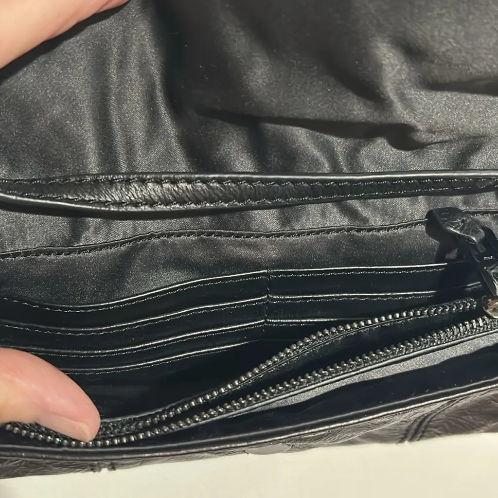 Juicy Couture Vintage Black Leather Crossbody Bag - Image 3