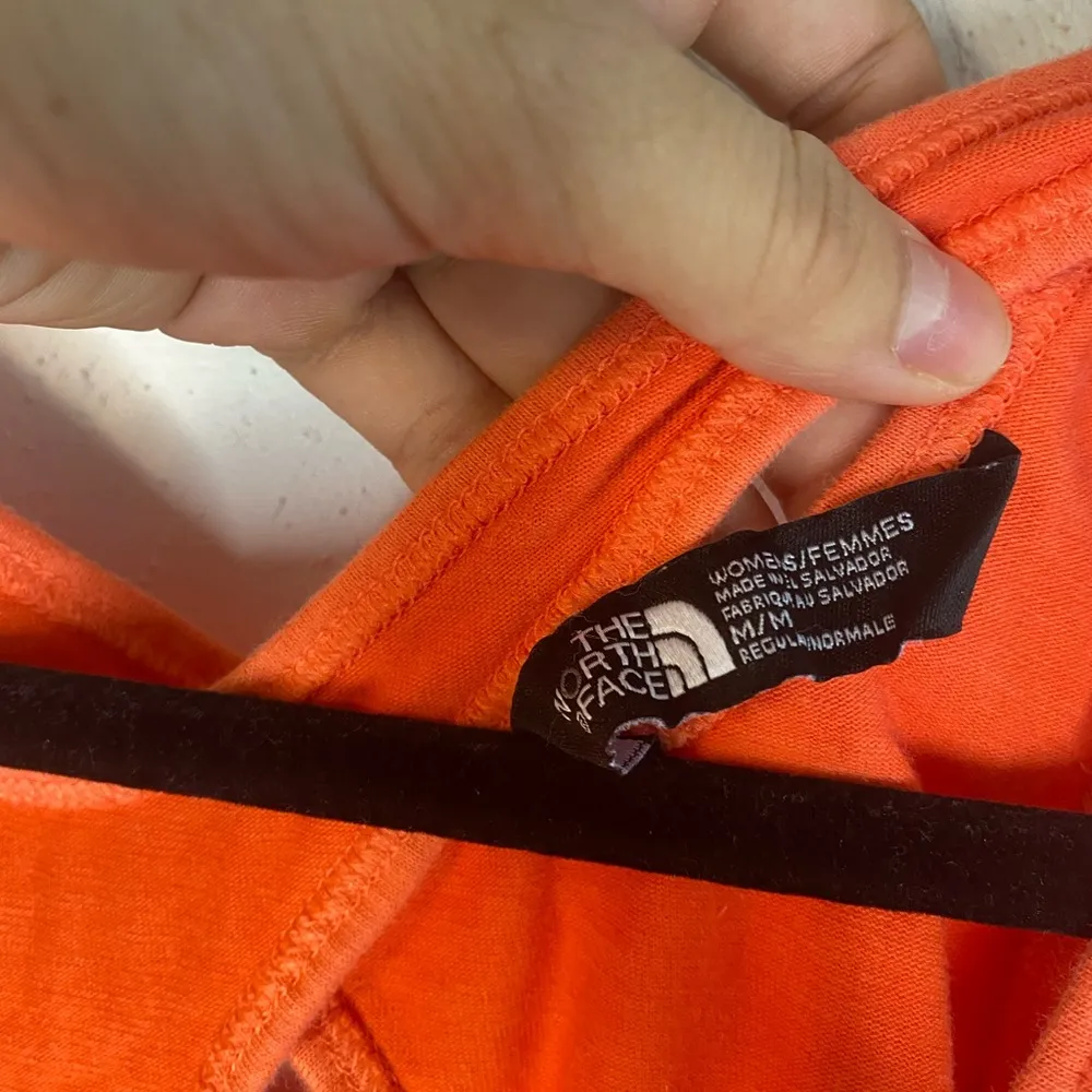 The north face cross back orange athletic top size mediu - Image 2