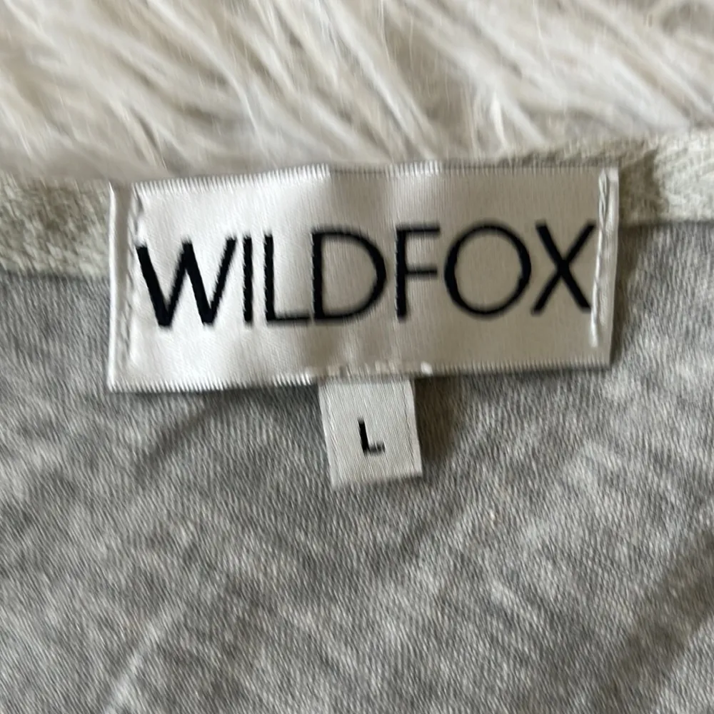Wildfox Women’s the perfect tee Long sleeve gray size Large - Image 3