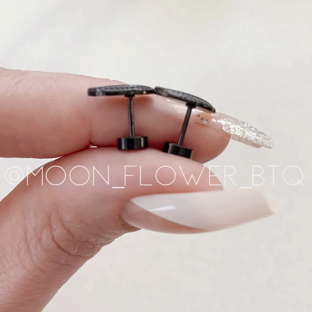 Black Stainless Steel Feather Flat Back Earrings - Image 5