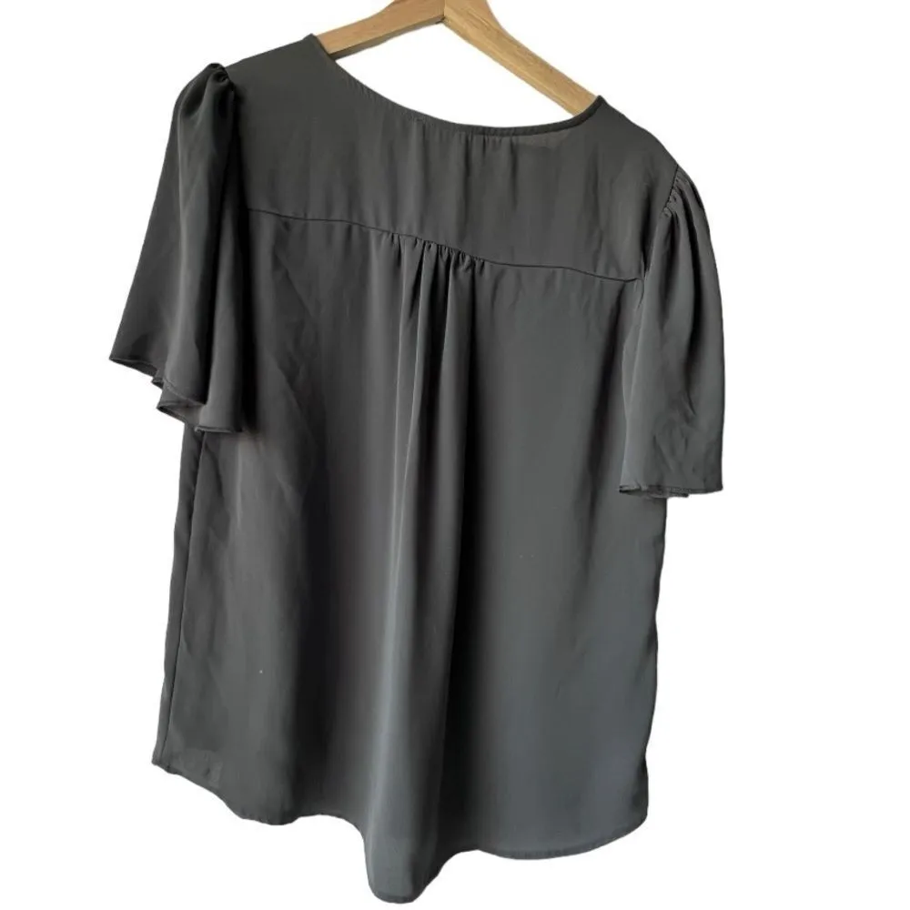 Women's Zenana Gray Blouse top flared short sleeves butterfly v-neck S casual. - Image 11