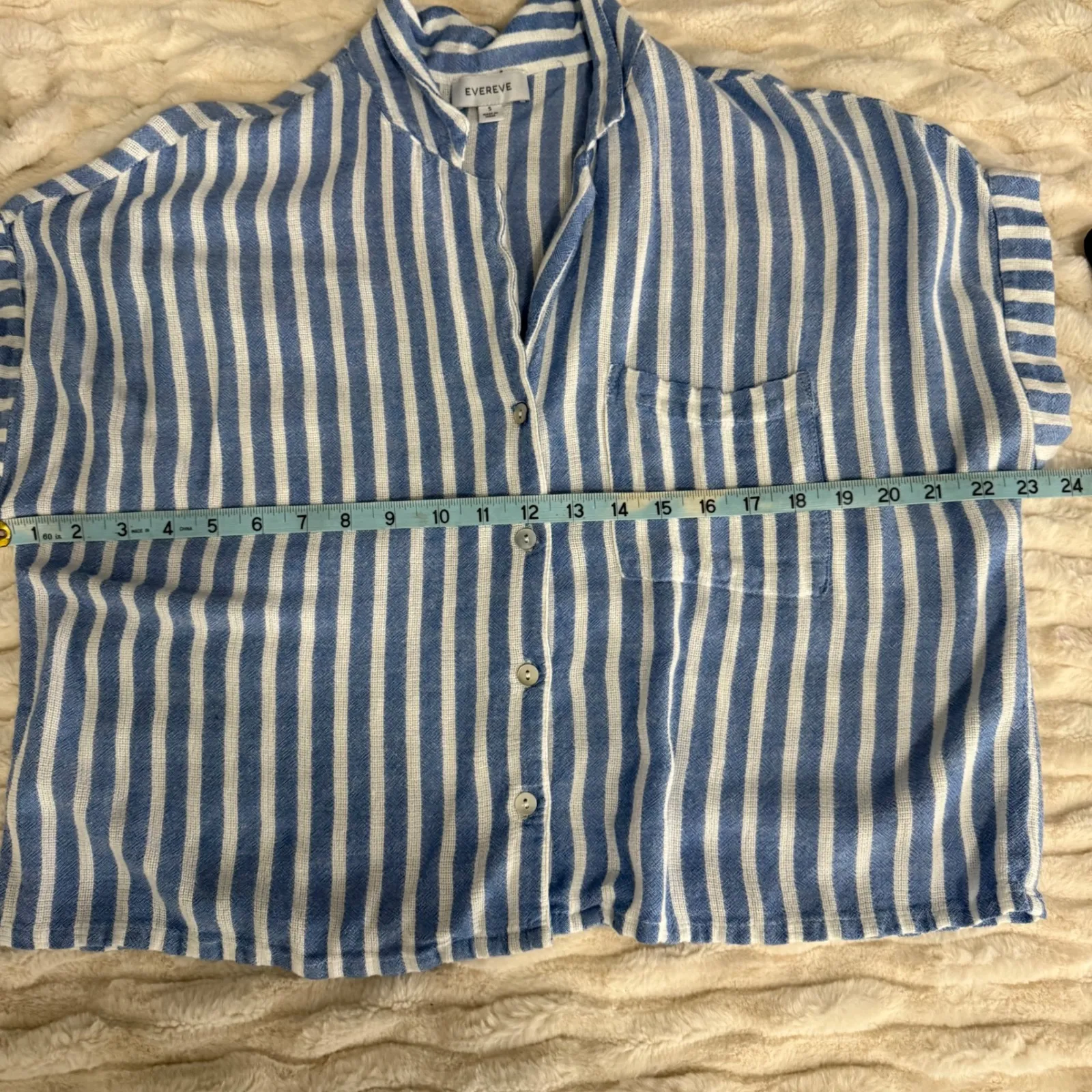 Evereve Blue White Stripe Button Up Short Sleeve Shirt Top Womens Size Small - Image 8