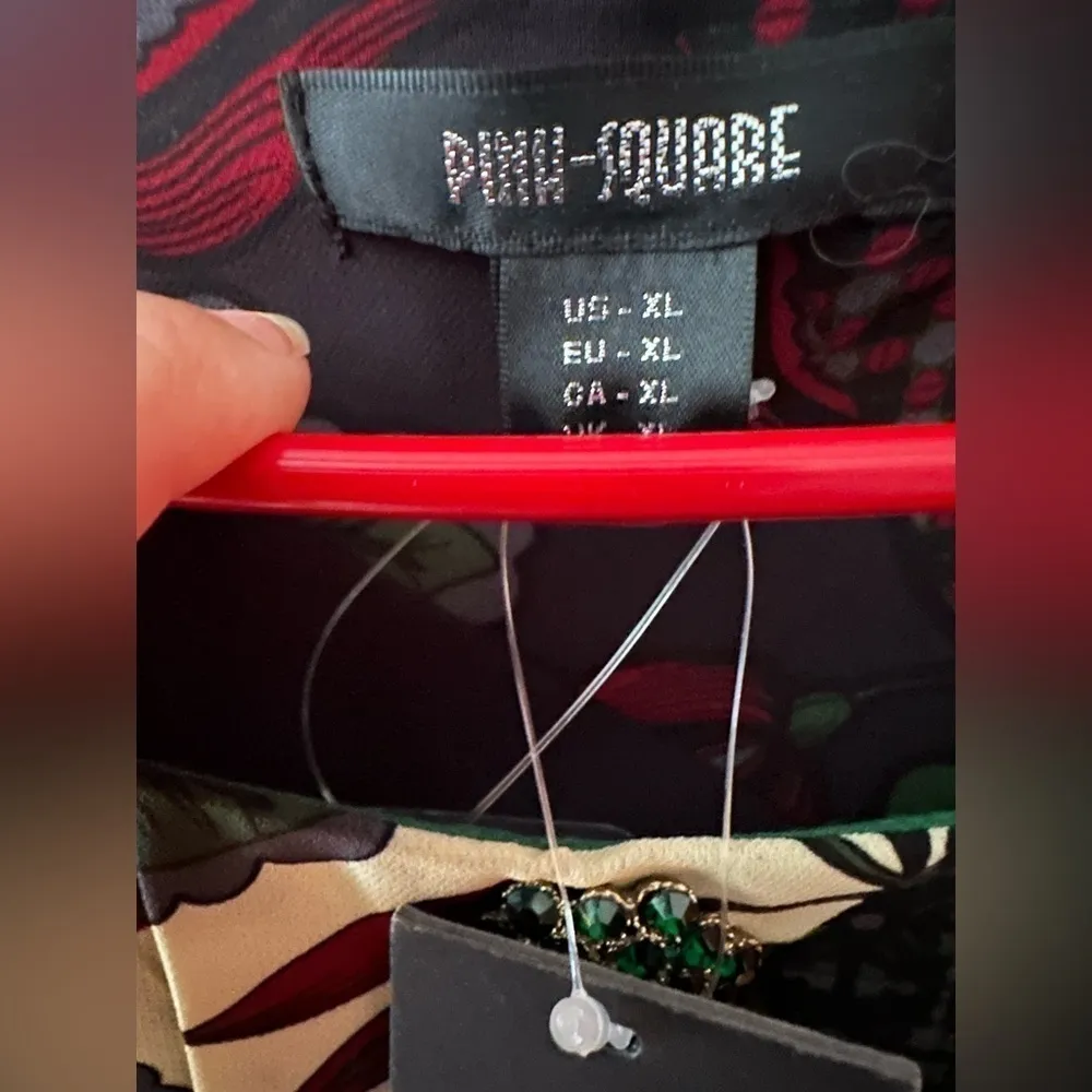 Pink Square Emerald Green Floral Print A - Image 12