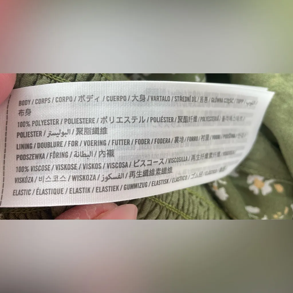 Abercrombie & Fitch green floral puff sleeve v-neck crop top, smocked back; M - Image 7