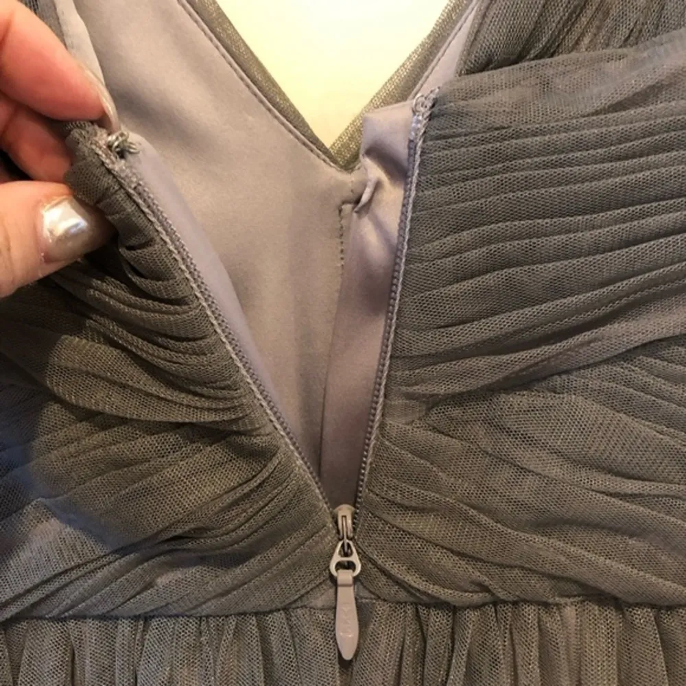 ANTHRO BHLDN HITHERTO GREY MAXI TULLE SLEEVELESS DEEP V NECK PLUNGE GOWN 0 - Image 10