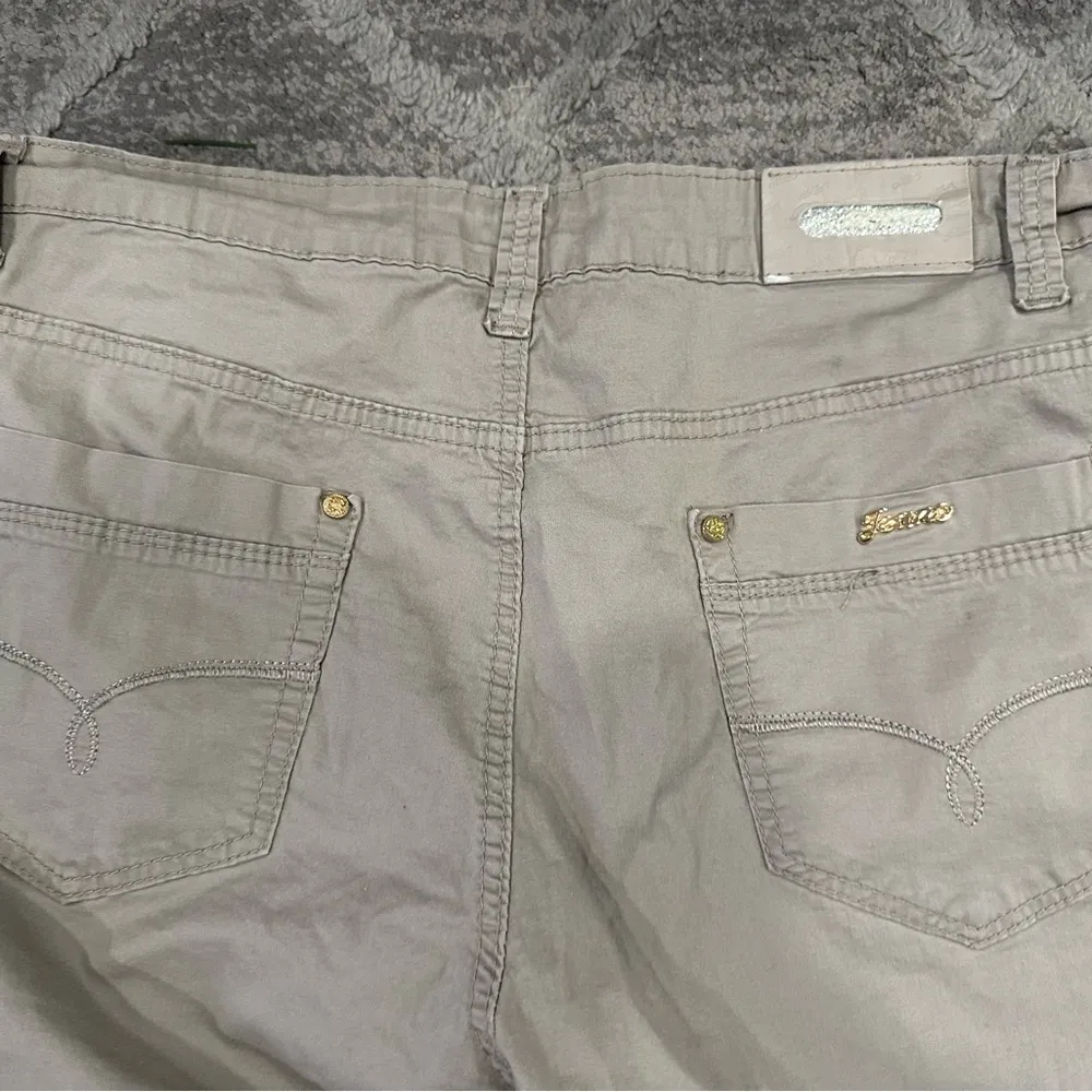 Miss Cherry Crop Capri Gray Pants EU 36 Size undefined - Image 7
