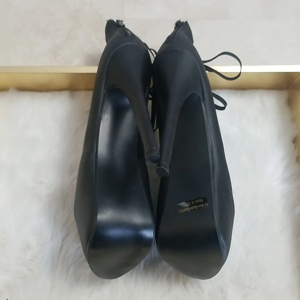🖤Size 10 Black Platform Zip back heels - Image 4