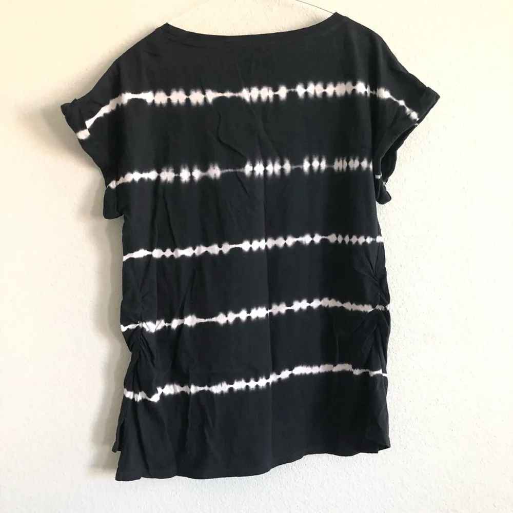 Isabel Maternity by Ingrid & Isabel Black/White Tee. Size XS - Image 4