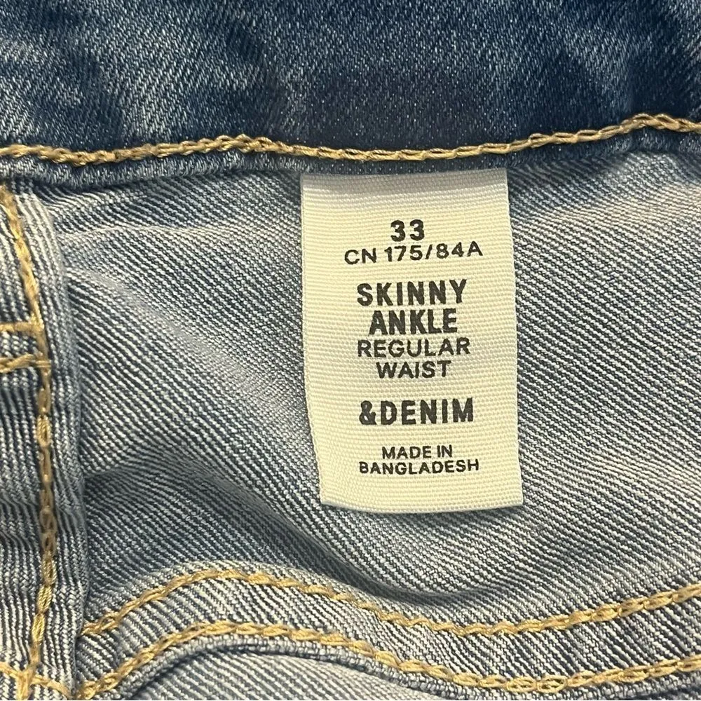 H&M Light Blue Skinny Ankle Jeans Size 33 - Image 6