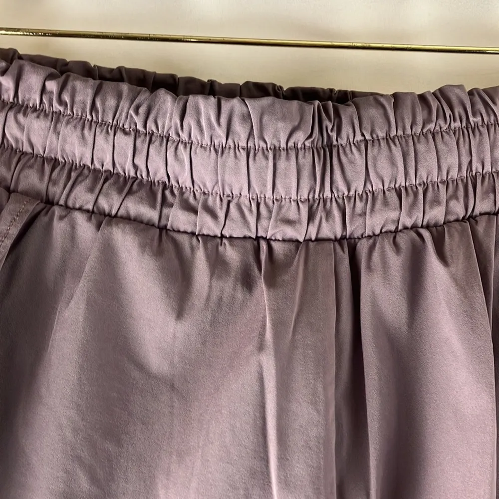 Thrive Societe purple athletic running shorts woman’s size small - Image 3