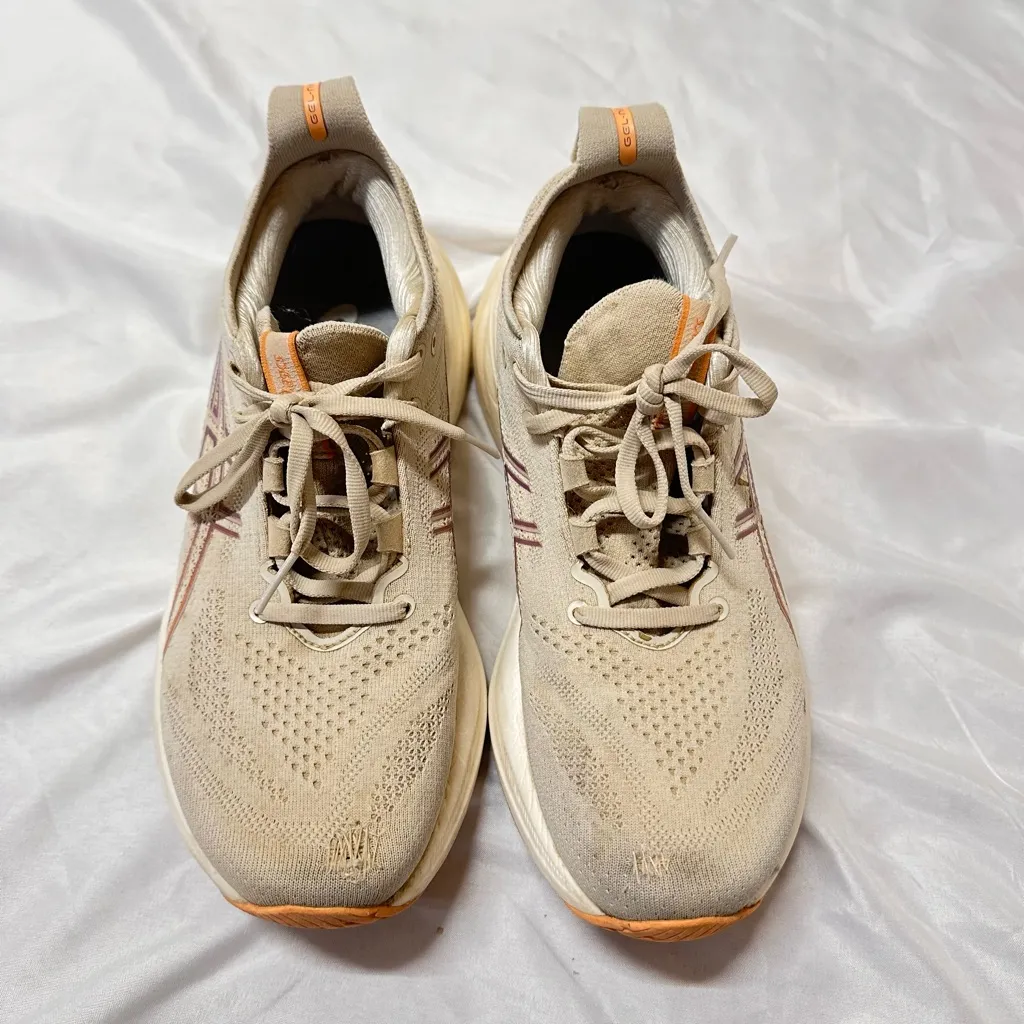 Asics Gel Nimbus running shoes - Image 3